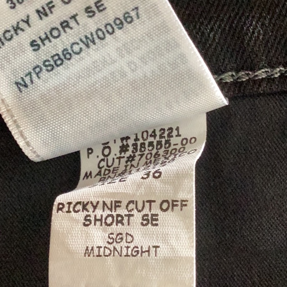 Mens TRUE RELIGION The Ricky Cut Off Shorts Black Size 36 - Picture 10 of 11